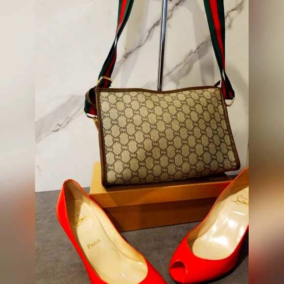 Gucci Handbag - Picture 10 of 10